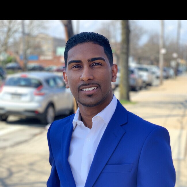 Agent Photo