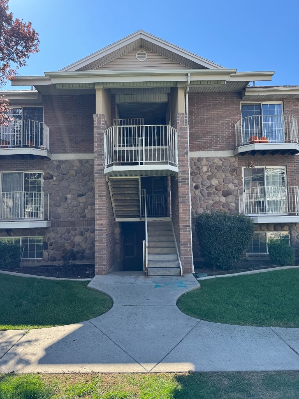 1402 W 1300 N St, Orem, UT 84057