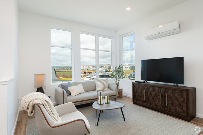 Villages of Patterson, Patterson, CA 95363 - photo 2