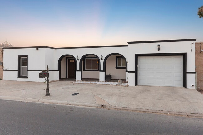 608 W Jonquil Ave, McAllen, TX 78501 - photo 2