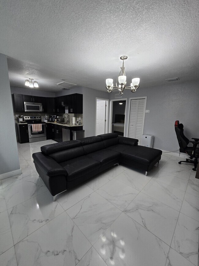 2240 NW 178th St unit 3, Miami Gardens, FL 33056 - photo 4