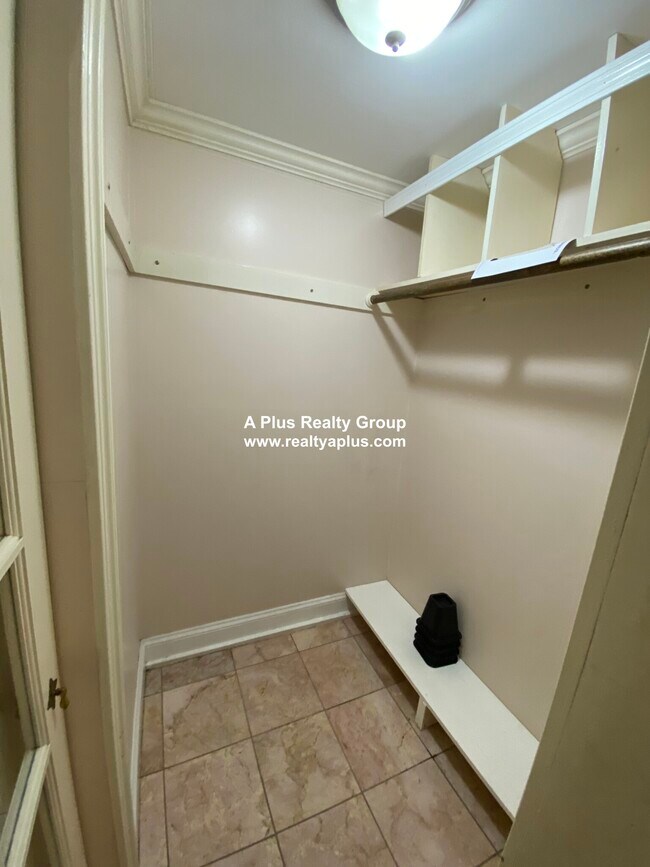 15 Chilcott Place unit 1, Jamaica Plain, MA 02130 - photo 4