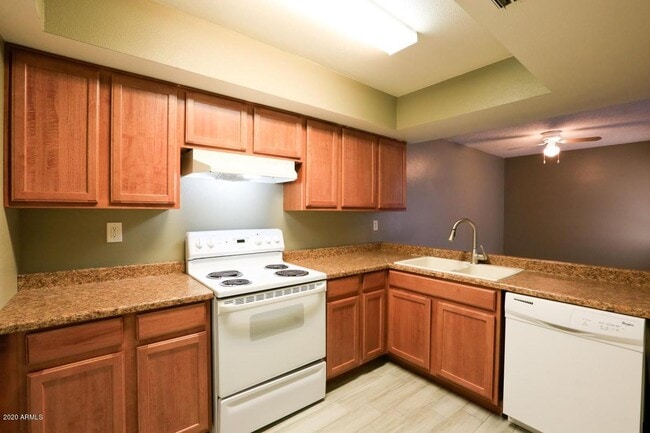 3839 N 23rd Dr unit 3, Phoenix, AZ 85015 - photo 6