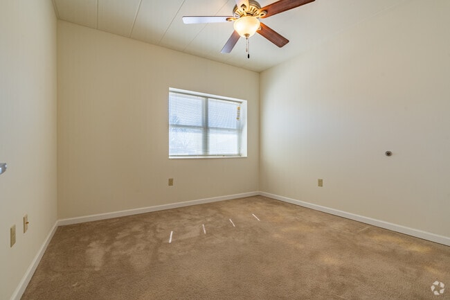 1BR, 1BA - Bedroom