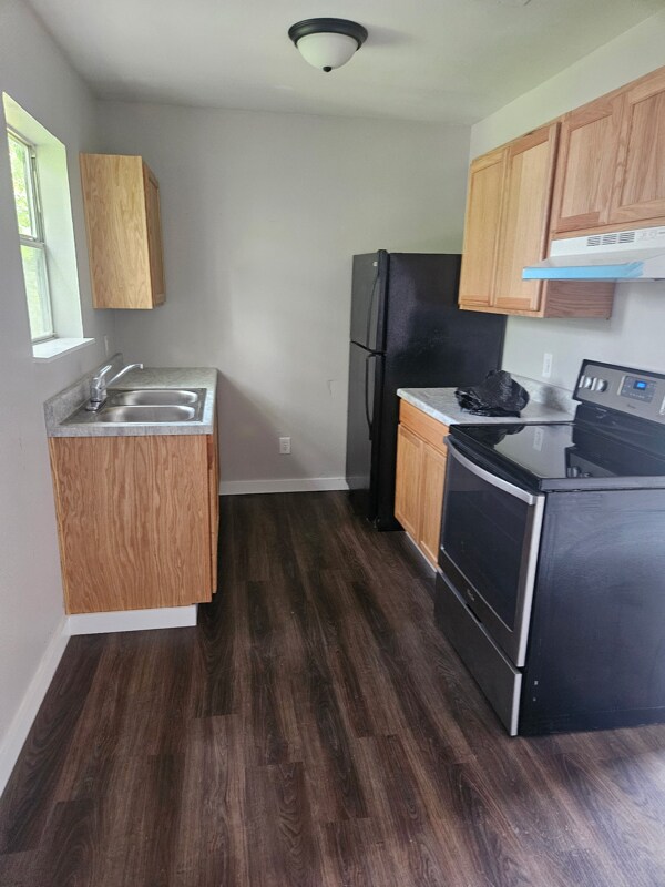 802 Abney Ave unit D, Lufkin, TX 75904 - photo 1