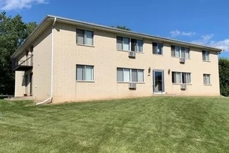 1414 Martiny Ct, Baraboo, WI 53913