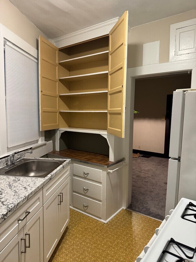 504 Todd St unit 504 Todd St, Pittsburgh, PA 15221 - photo 5