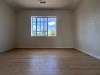 3100 SE 122nd Ave Unit Main house, Portland, OR 97236