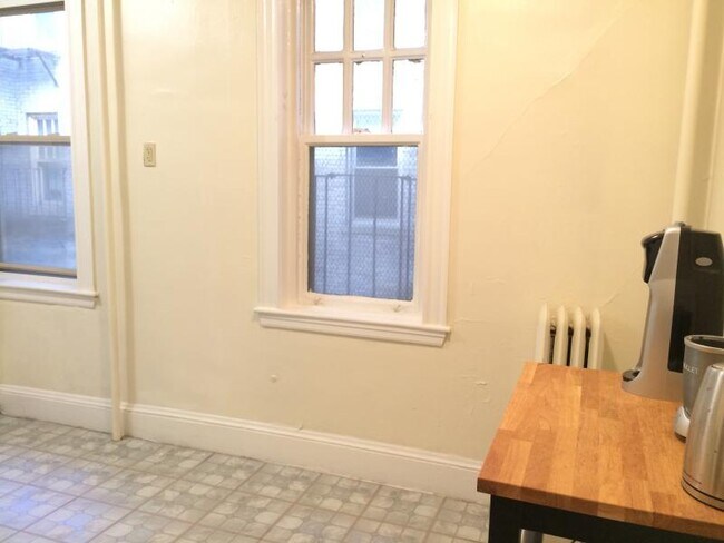 1622 Massachusetts Ave unit 3, Cambridge, MA 02138 - photo 5