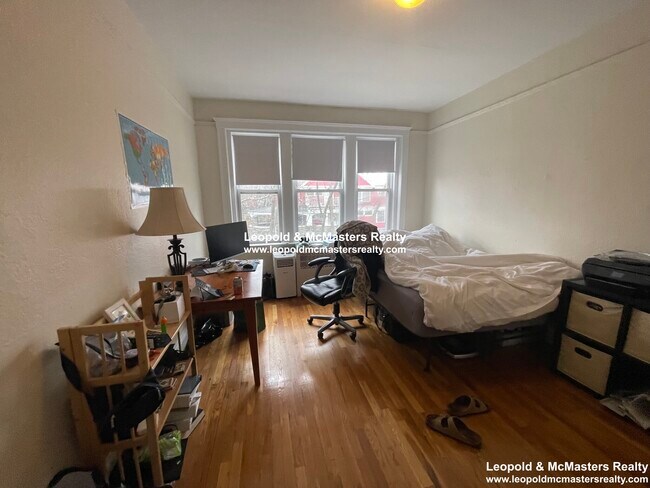 77 Chiswick Rd unit 12A, Brighton, MA 02135 - photo 2