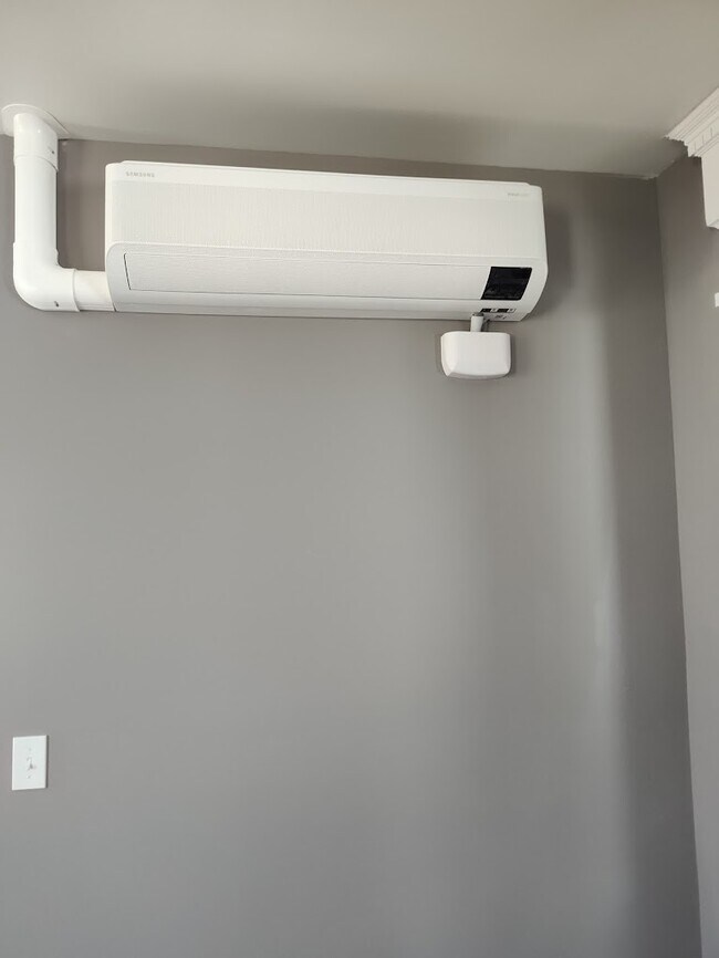 951 Maple St unit Maple 3rd Floor, Fall River, MA 02720 - photo 7