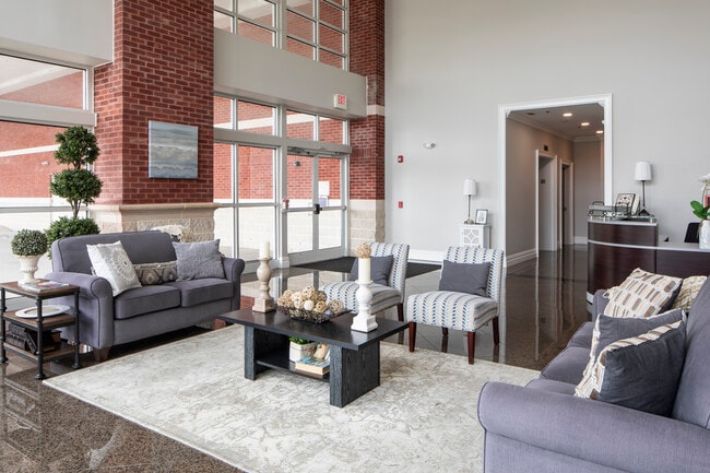 The Atrium @ Anderson Station: In-Unit Washer & Dryer, Cold Water Included, Fitness Center, and C..., Hackensack, NJ 07601 - photo 4