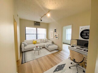 2315-2321 Dupont Ave S, Minneapolis, MN 55405