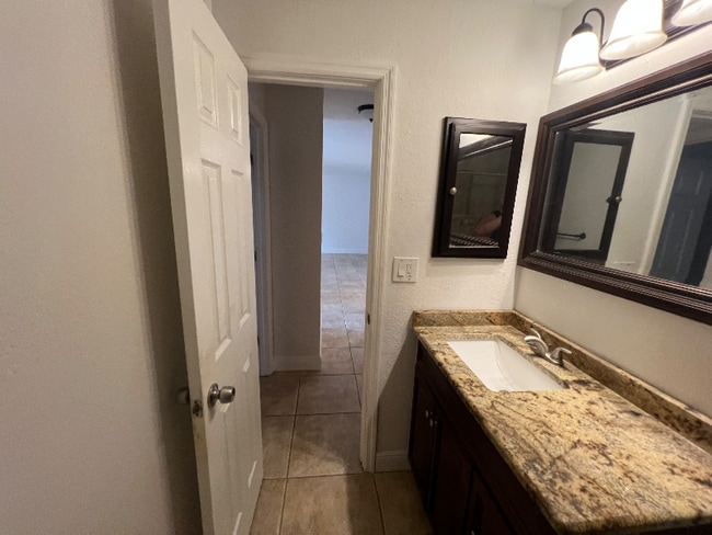 2722 SE 16th Place unit A, Cape Coral, FL 33904 - photo 4