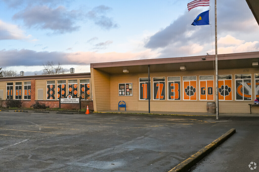 Yamhill Carlton Elementary School serves students in the Yamhill County community.