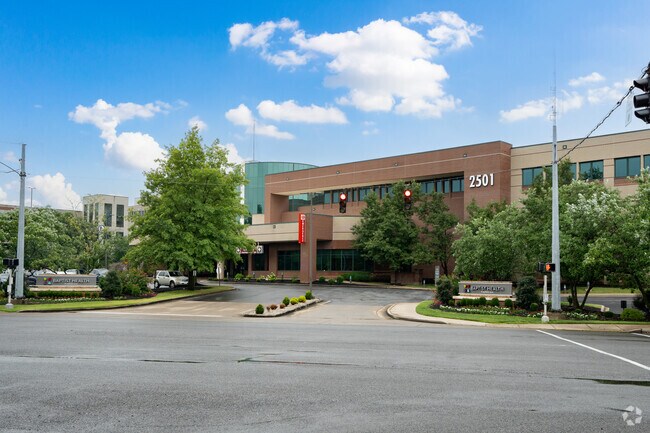 Baptist Health Paducah is conveniently located to Carson Park.