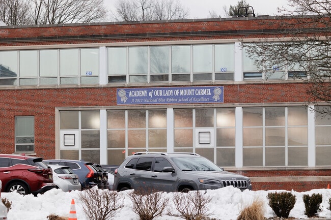 Academy of Our Lady of Mount Carmel in Tenafly, NJ has 249 students.