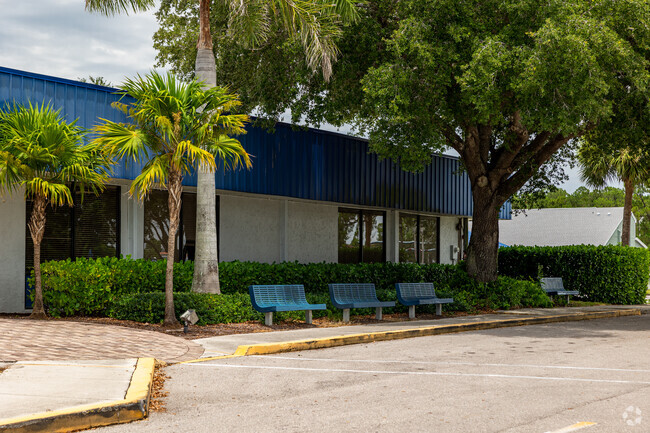 BridgePrep Academy of Collier in Naples has shaded waiting areas and benches.