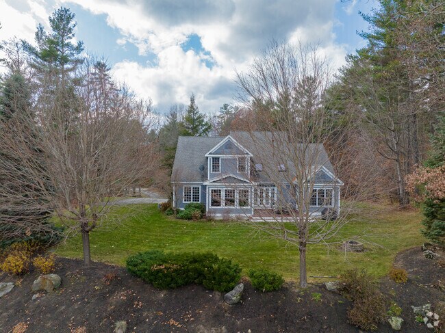 New traditional homes in Hopkinton combine timeless elegance with modern comfort and design.