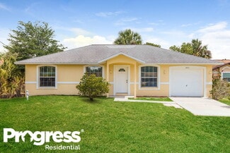 2831 2nd Ave SE, Naples, FL 34117