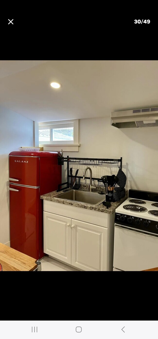 97 Lincoln St Unit C, Dover-Foxcroft, ME 04426
