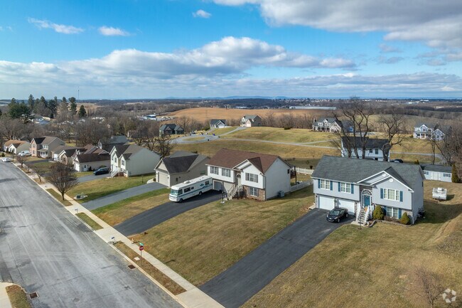 Around the edges of Waynesboro, houses sit on larger lots of land and are adjacent to the rural areas.