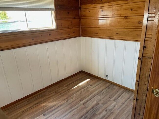 5725 Old Hwy 53 unit 17 Cottage (for, Clearlake, CA 95422 - photo 5