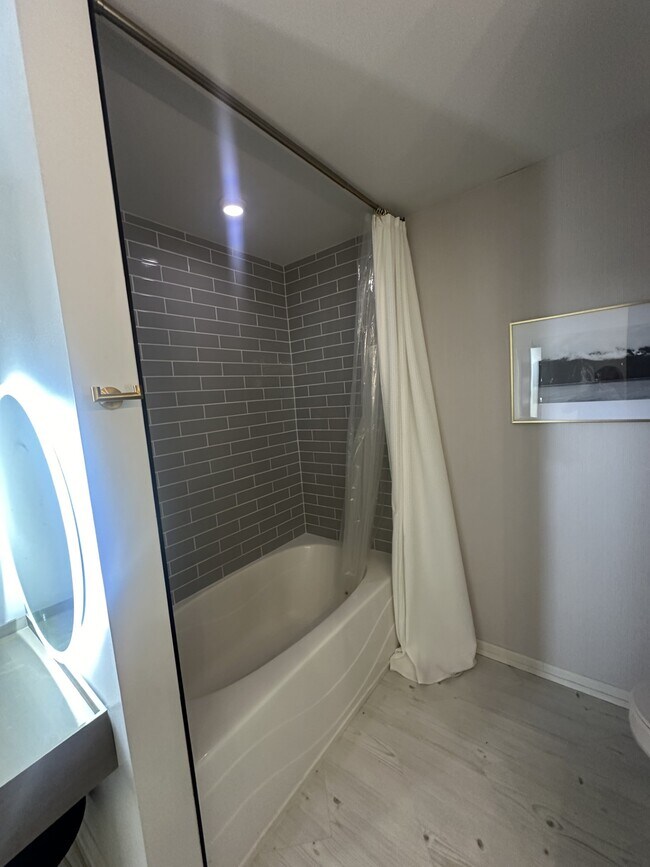 119 4th St unit 408, Des Moines, IA 50309 - photo 6