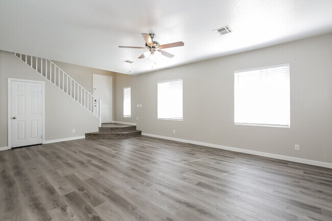 3641 Pinnate Dr, Las Vegas, NV 89147 - photo 5