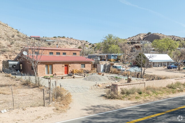 You will find many styles of homes scattered around Cuartelez.