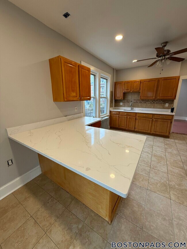 41 Rexford St Unit 1, Boston, MA 02126