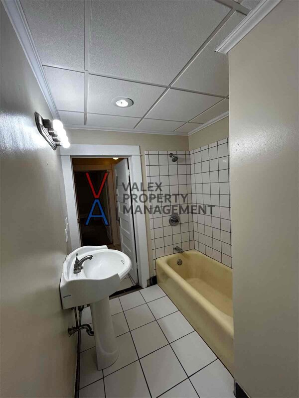 2649 Olyphant Ave unit 2, Scranton, PA 18509 - photo 6