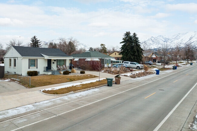 Row of homes in Bonneville Hills neighborhood.