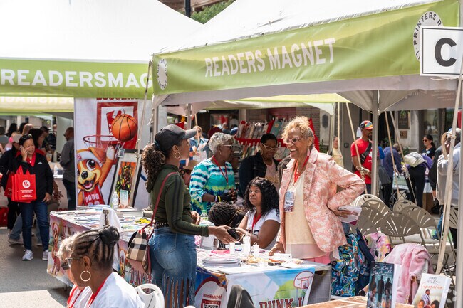 There are plenty of smiles during the Printers Row Lit Fest.