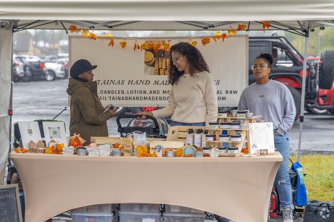 Quakertown's arts and crafts show highlights local businesses.