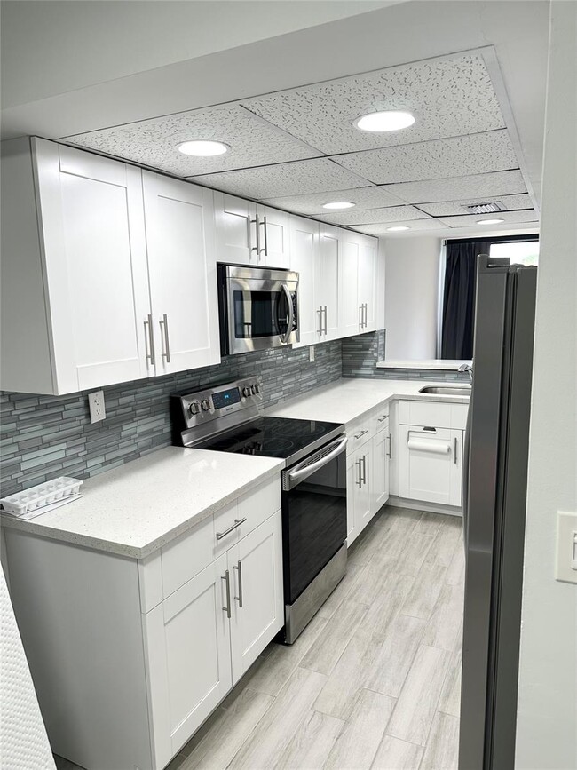 2930 SW 87th Terrace, Davie, FL 33328