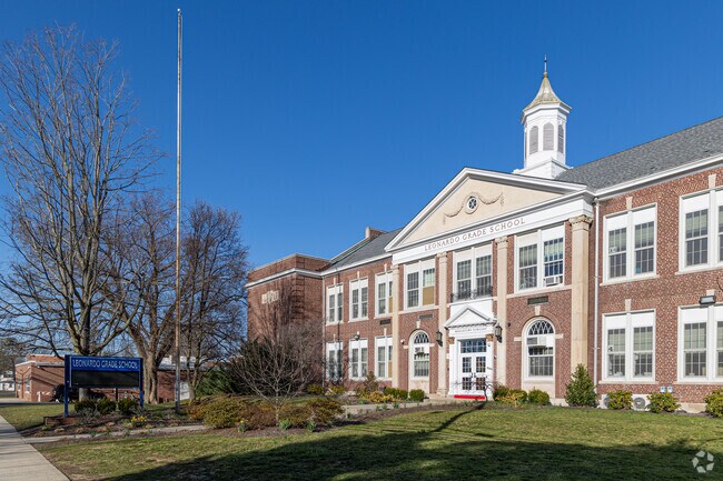 Leonardo Elementary School in New Monmouth is known for its academic excellence.