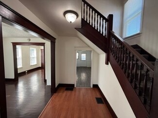 911 Curran St, Burlington, IA 52601