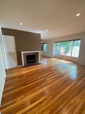 248 Mockingbird Ln Unit 4, South Pasadena, CA 91030