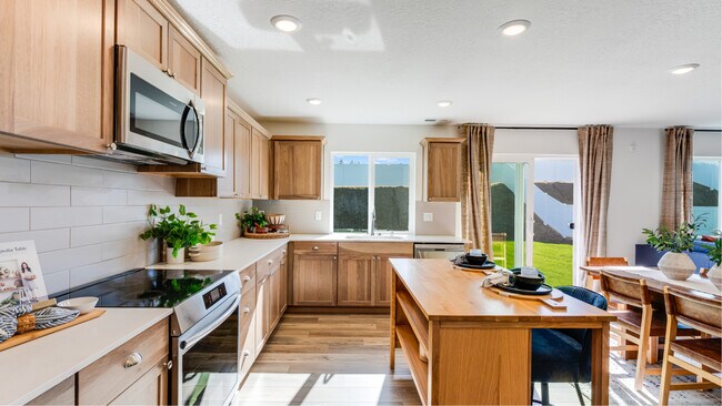 10806 N Beaverhead Rd, Spokane, WA 99208 - photo 3