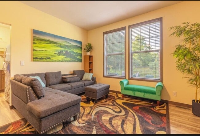 497 W Center St, Douglas, MI 49406 - photo 3