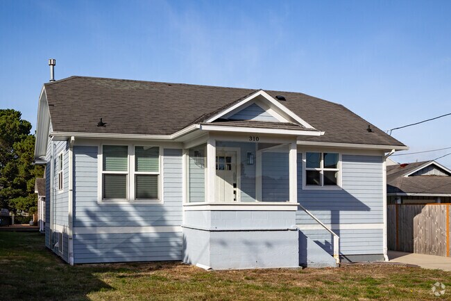Single story bungalows and cottages in Stanley Acres make a great second home.
