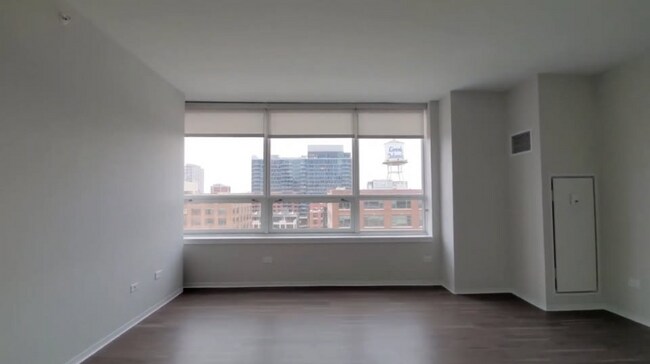 209 S Halsted St, Chicago, IL 60661 - photo 3