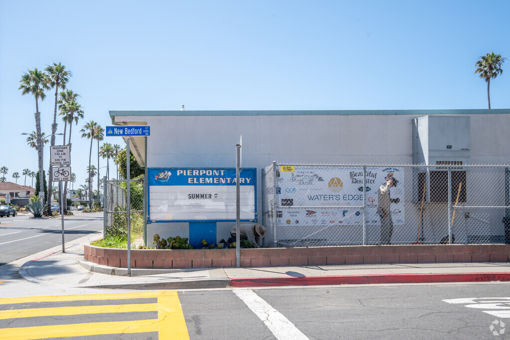 Pierpont Elementary School serves students in the Ventura area.