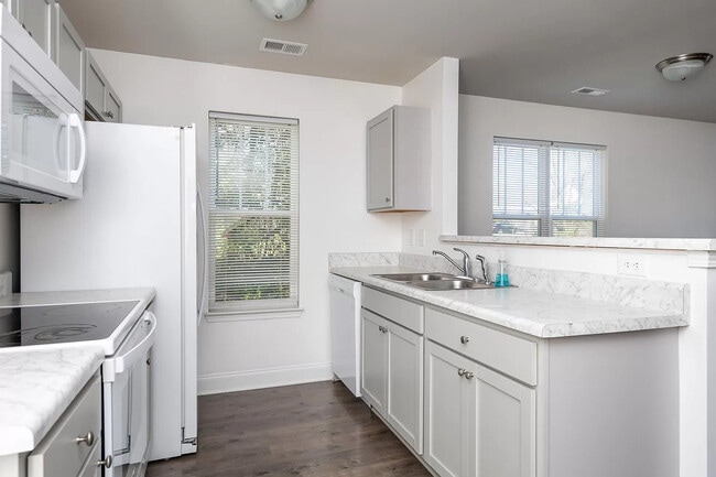 5 Dyer St unit A, Greenville, SC 29611 - photo 7