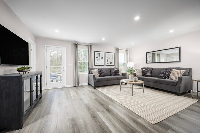 6469 Election Ave, Ruther Glen, VA 22546 - photo 5