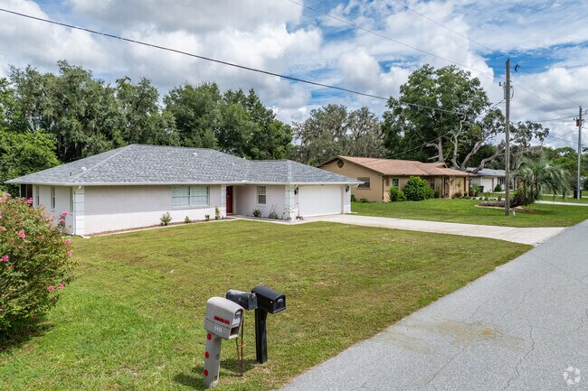 Mayfair Garden Acres features mostly ranch style homes.
