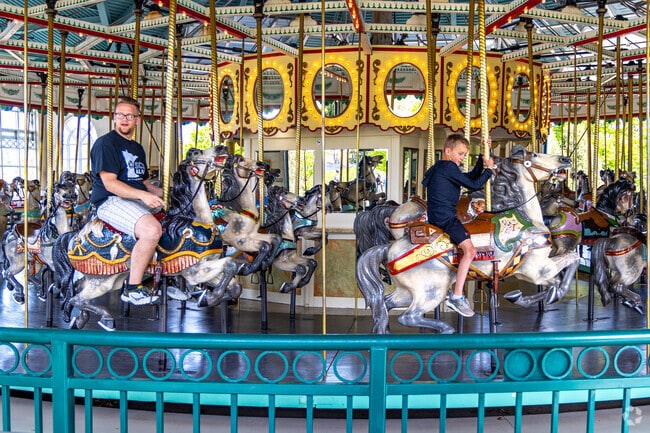 Cafesjian's Carousel is a 1914 fully restored carousel located at Como Park.