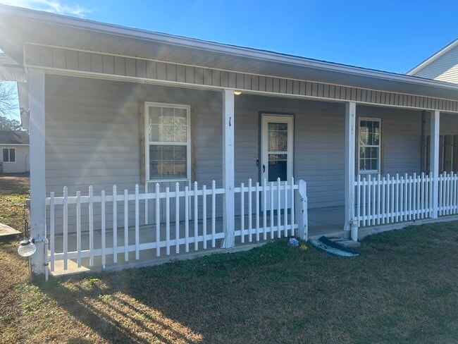 121 Old Freeman Rd unit 1, Swansboro, NC 28584 - photo 2