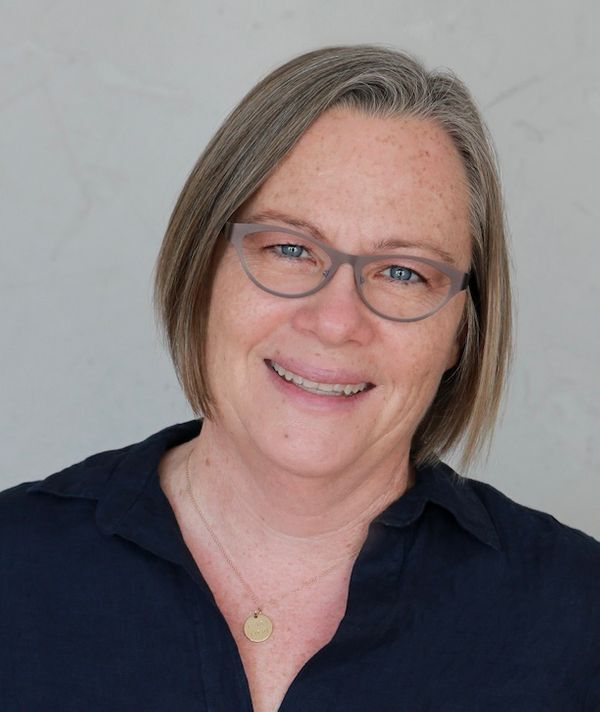 KIM COLE
